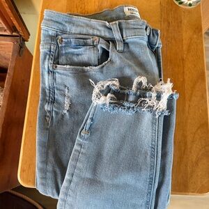 Kensie Light Blue Distressed Ankle Jeans